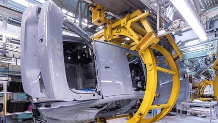 宝马i4量产版下线 慕尼黑工厂将停产燃油动力