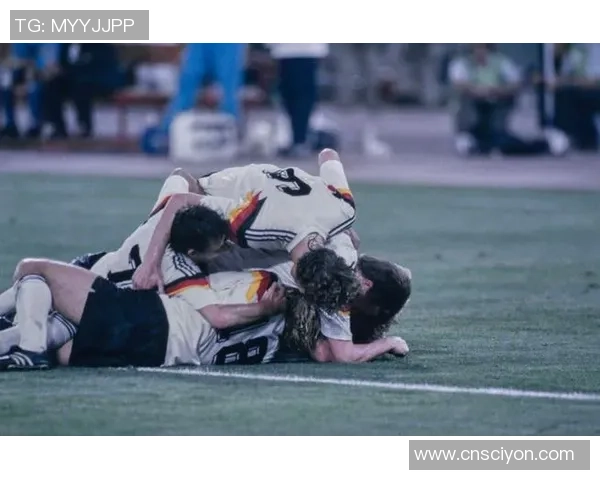 德国足球明星的逆袭之路如何挽救了国家的荣耀与希望 德国足球明星的逆袭之路如何挽救了国家的荣耀与希望