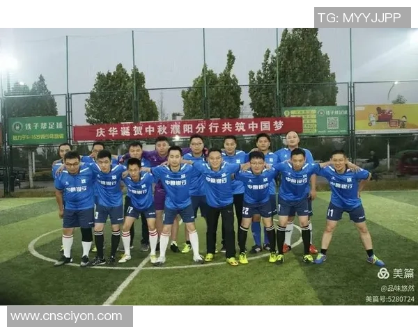 大连足球明星的奋斗历程与荣耀时刻展现了他们的激情与梦想