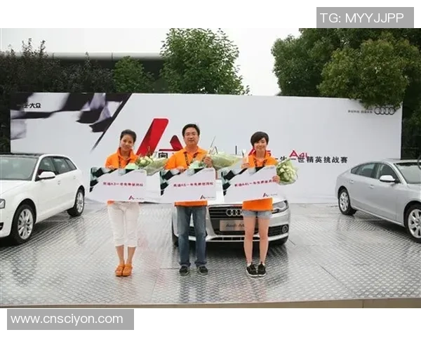 足球明星线条画艺术作品展示展现运动之美与激情的完美结合 足球明星线条画艺术作品展示展现运动之美与激情的完美结合